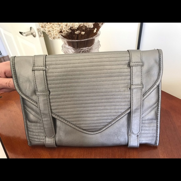 Everyday clutch - Picture 1 of 3